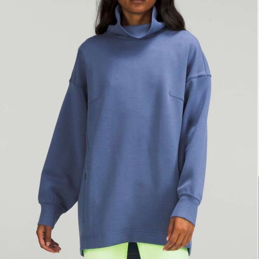 Lululemon Turtleneck Tunic Sweatshirt Pockets Purple Size 10 Oversized